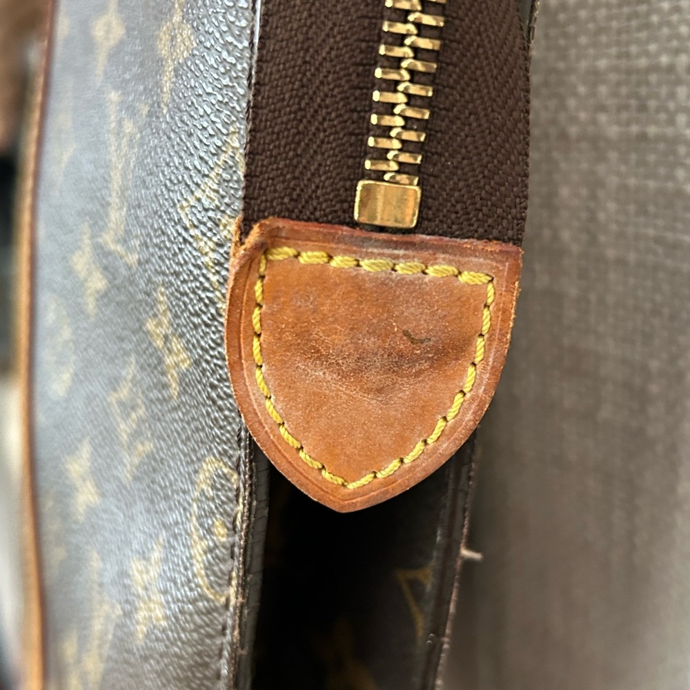 Louis Vuitton vintage shoulder bag - Picture 7 of 16